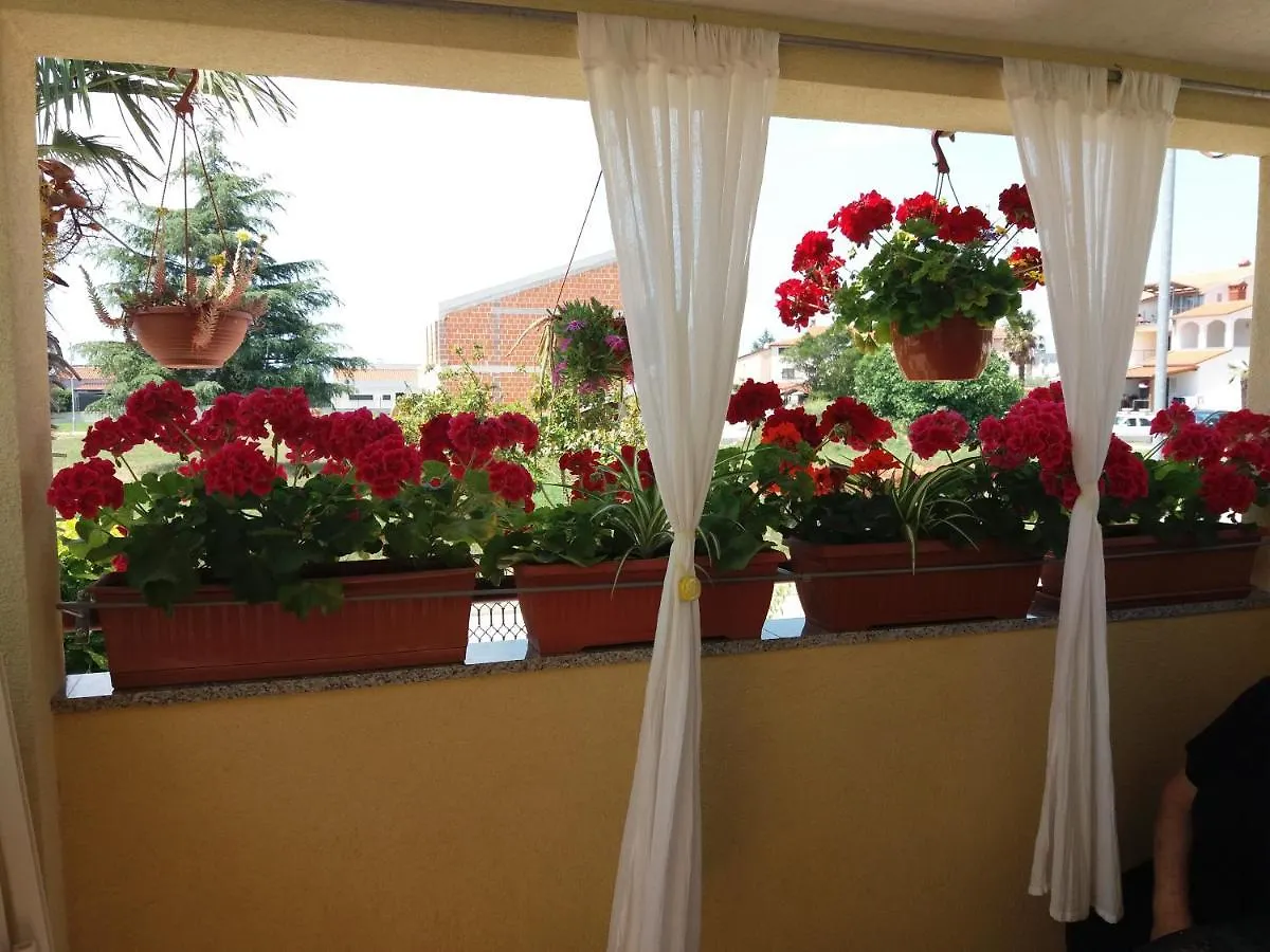 Apartman Luka Fažana 0*,